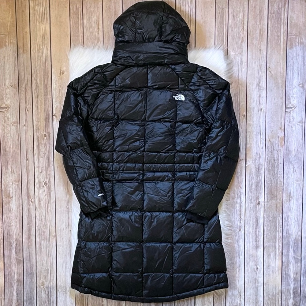 The North Face Women’s Acropolis Down Parka In Black - Picture 6 of 9